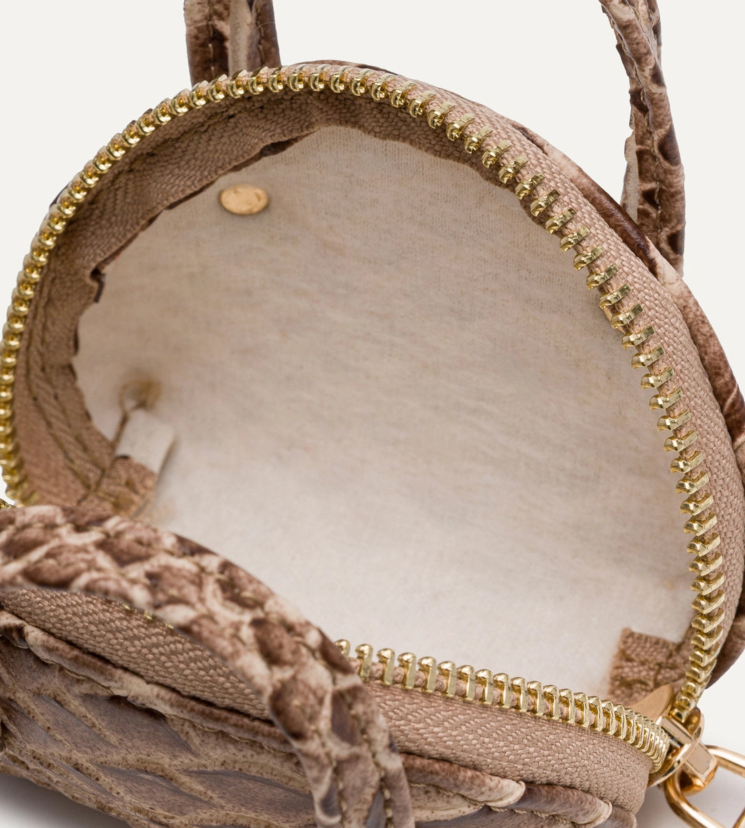 Solia Camel Y. Deri Charm