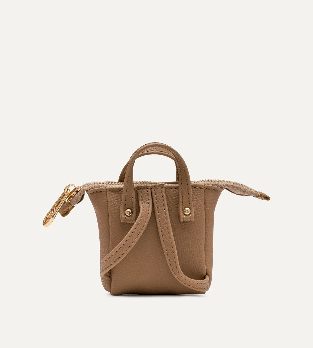 Nuvia Vizon E. Deri Charm