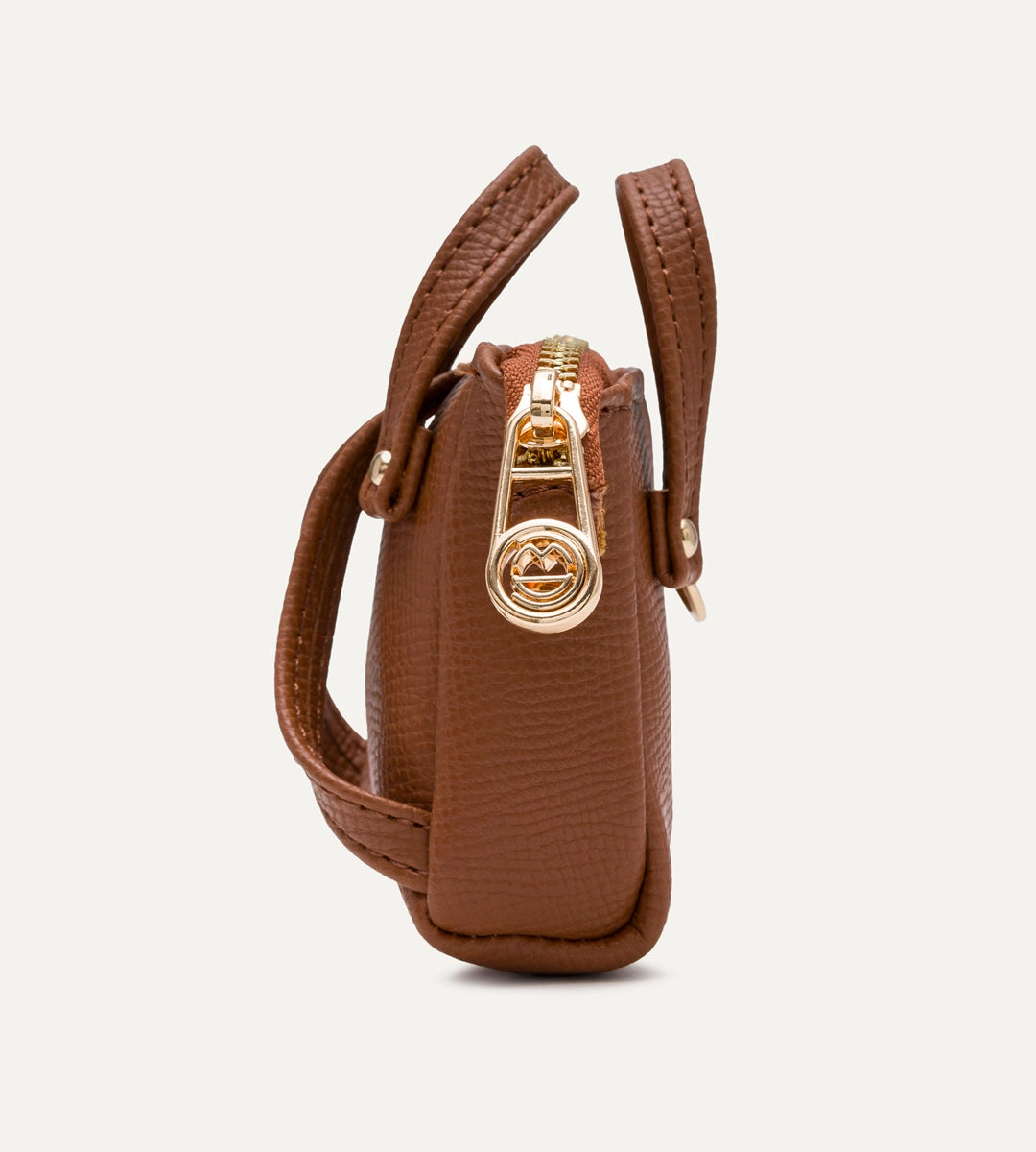 Nuvia Taba E. Deri Charm