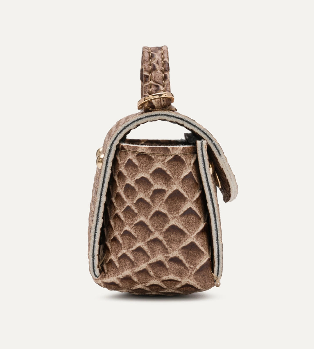 Viona Camel Y. Deri Charm