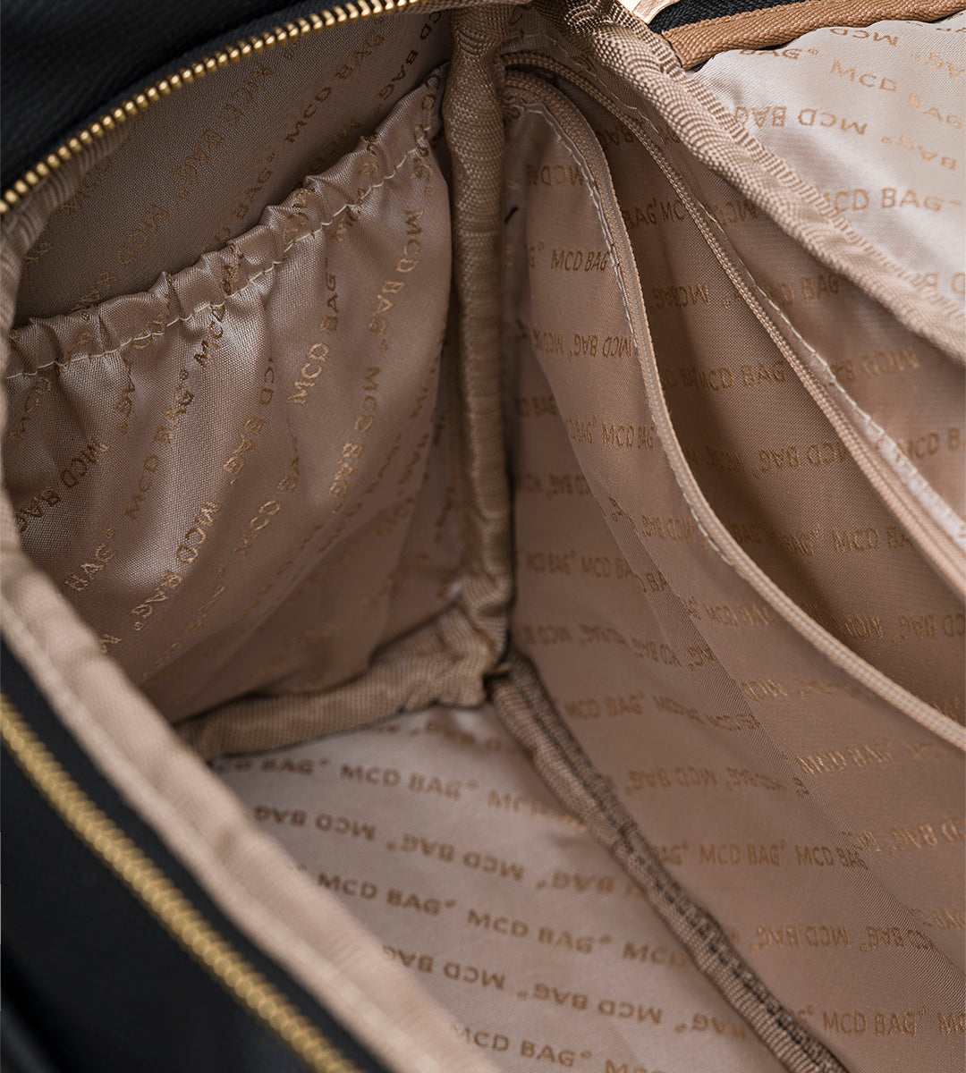 Serena Siyah E. Deri Gold Bebek Çantası