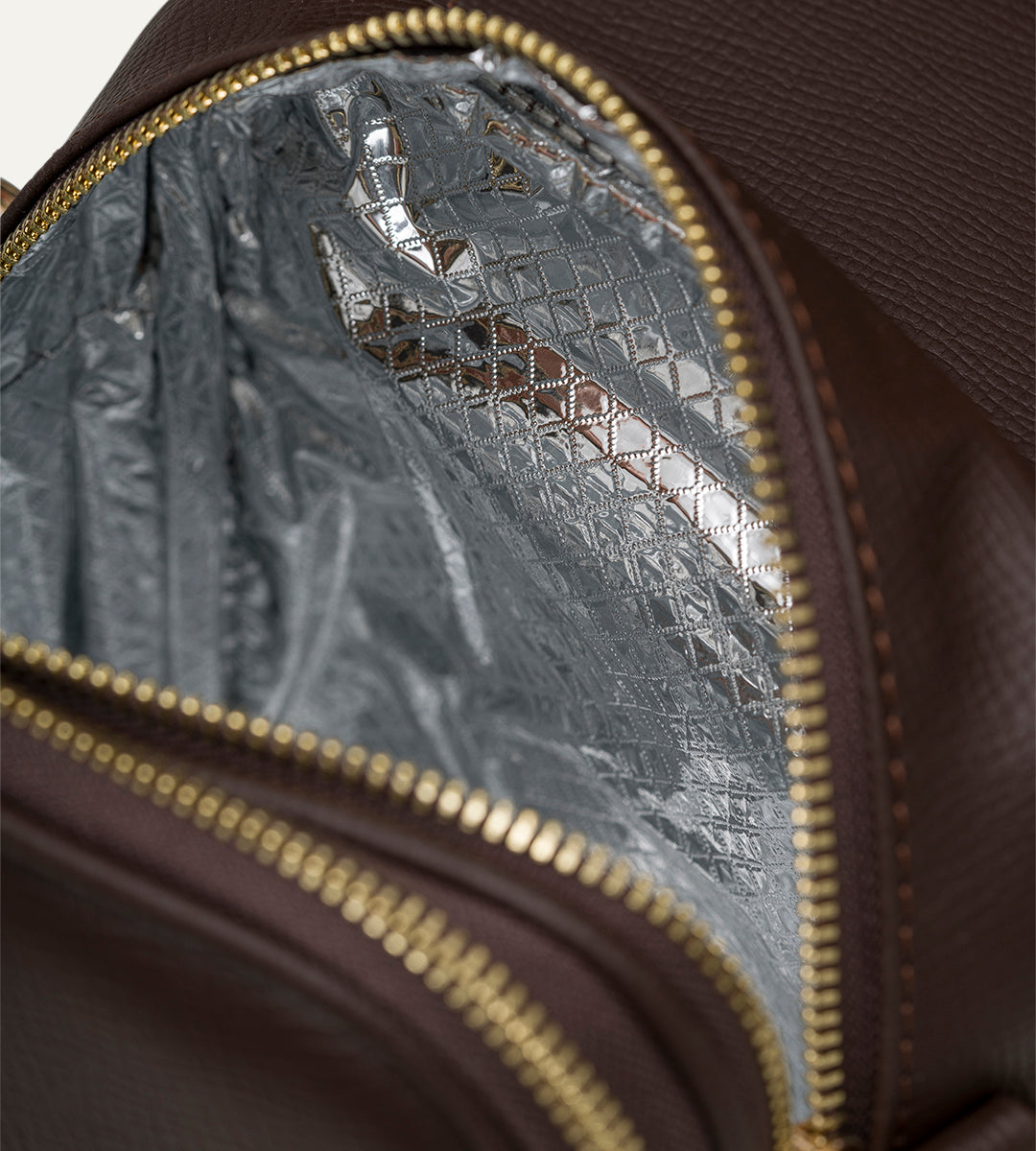 Mila Kahverengi Deri Bebek Çantası