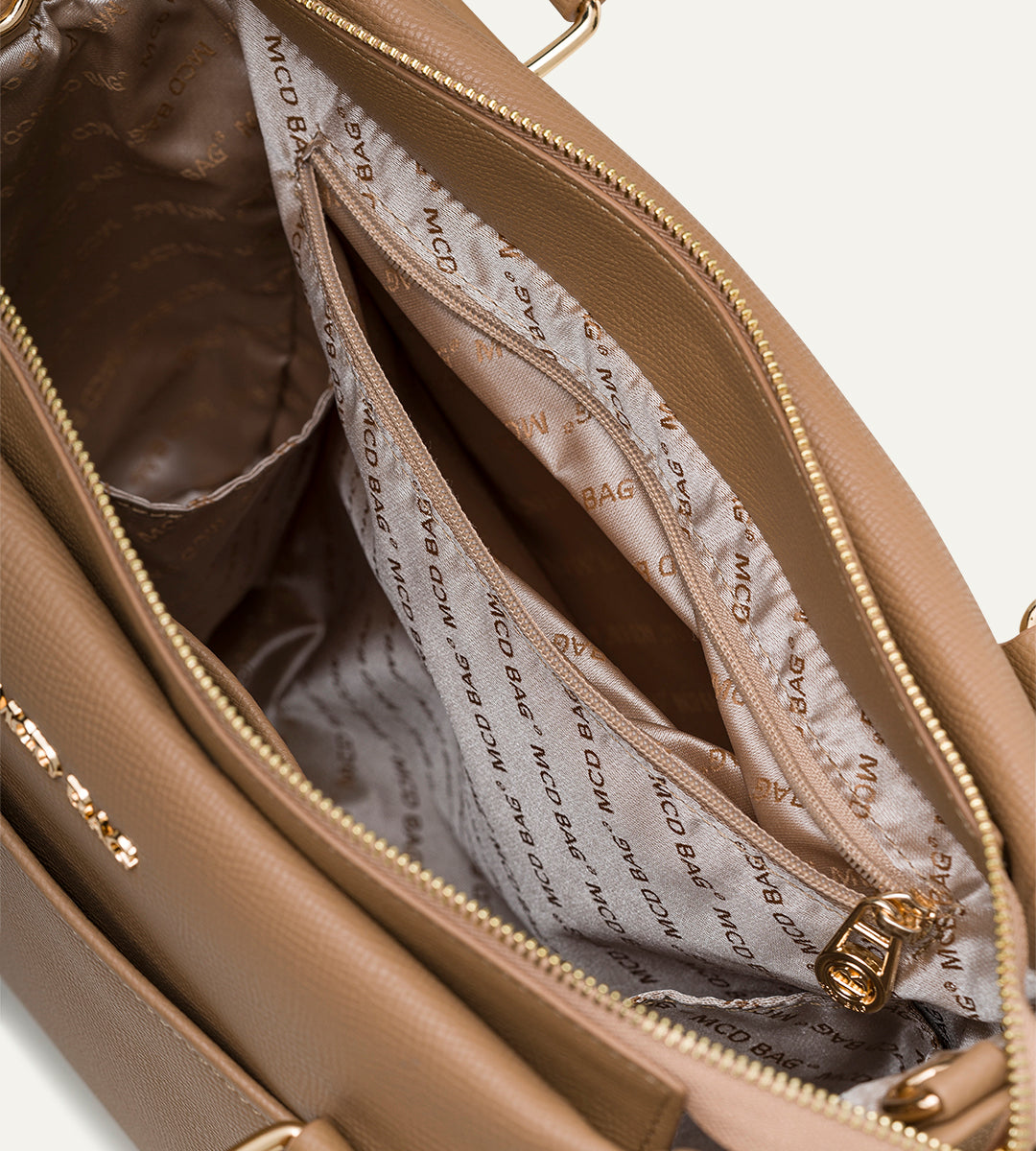 Elena Vizon E. Deri Bebek Çantası