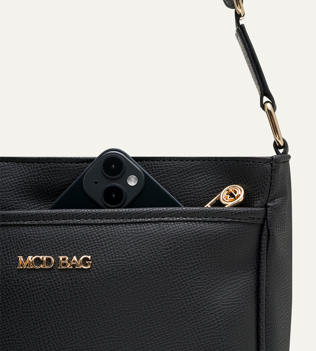 Rose Siyah E. Deri Bebek Çantası