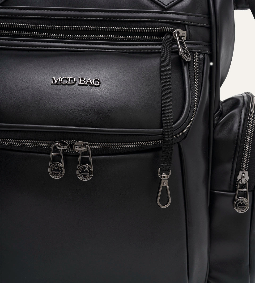 Vista Siyah Düz Deri Bebek Çantası