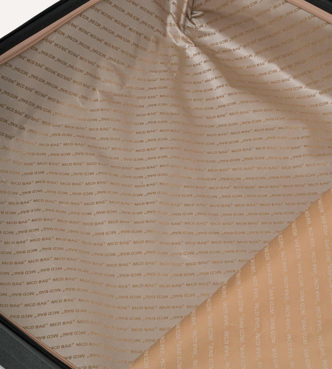 Solia Siyah PP Valiz Set