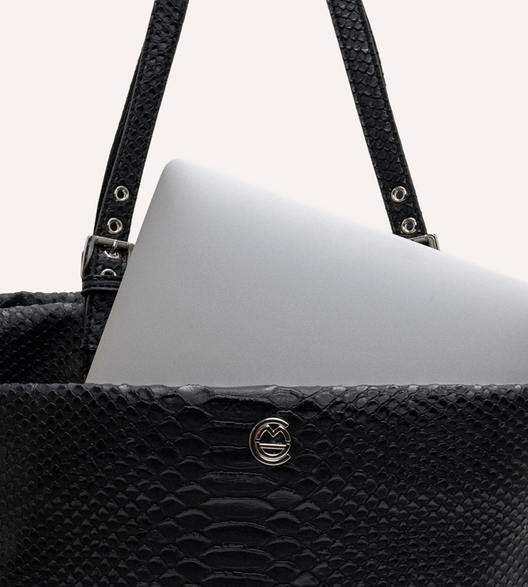 Minore Siyah Y. Deri Nikel Bebek Çantası