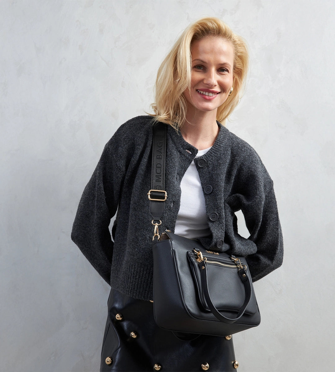 Alisa Siyah E. Deri Bebek Çantası