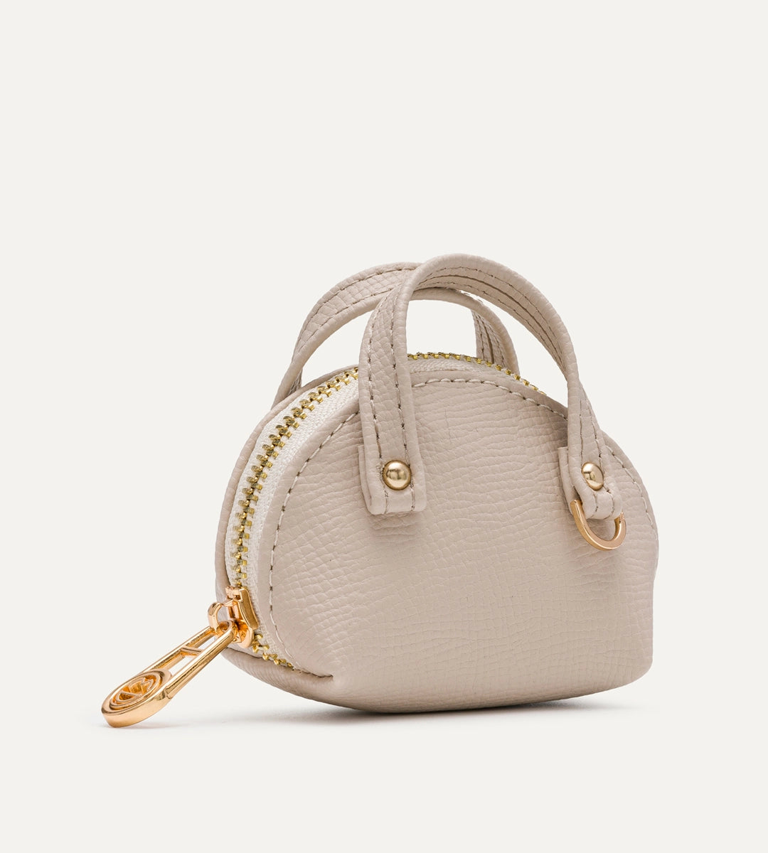 Solia Bej E. Deri Charm