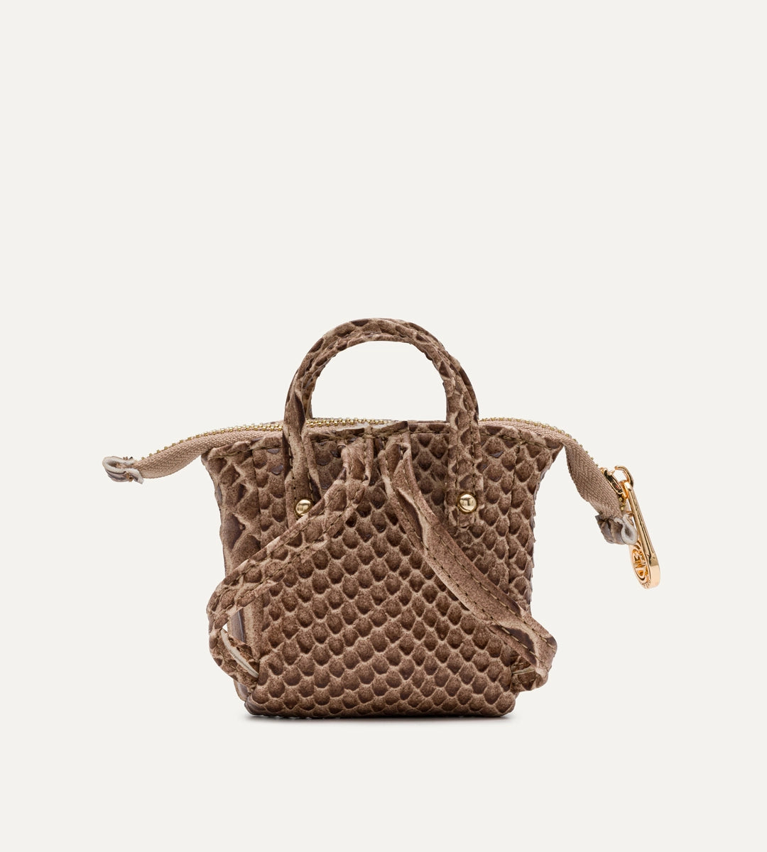Nuvia Camel Y. Deri Charm