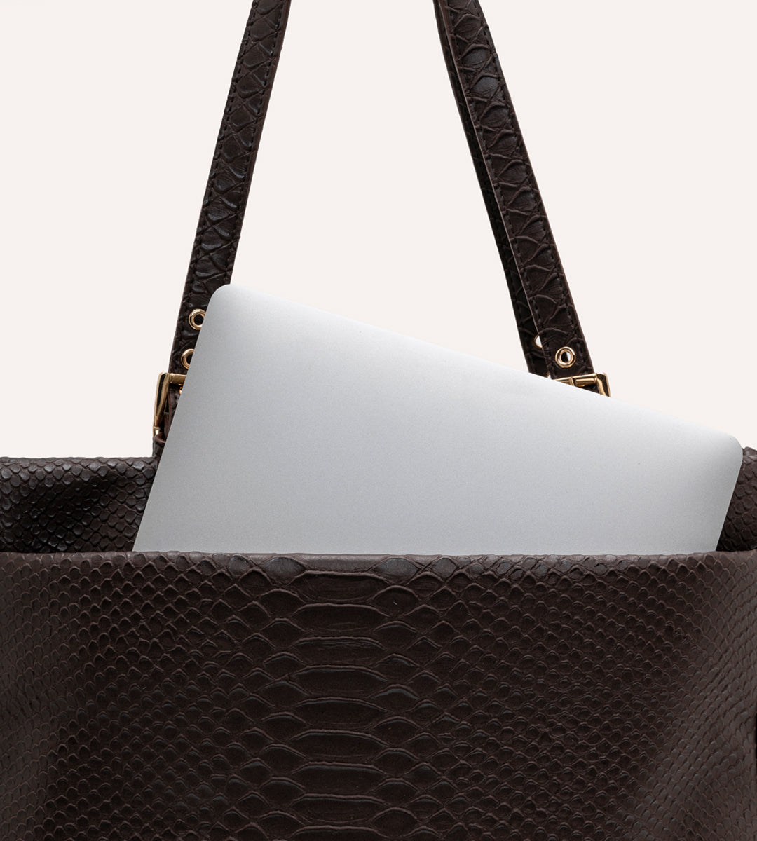 Minore Kahverengi Y. Deri Gold Bebek Çantası