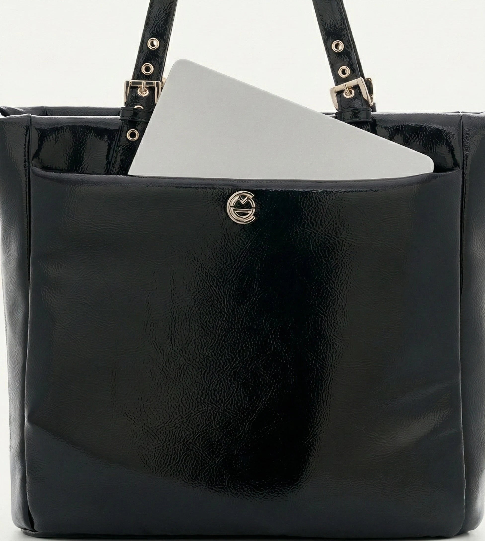 Minore Kırışık Siyah Deri Nikel Bebek Çantası